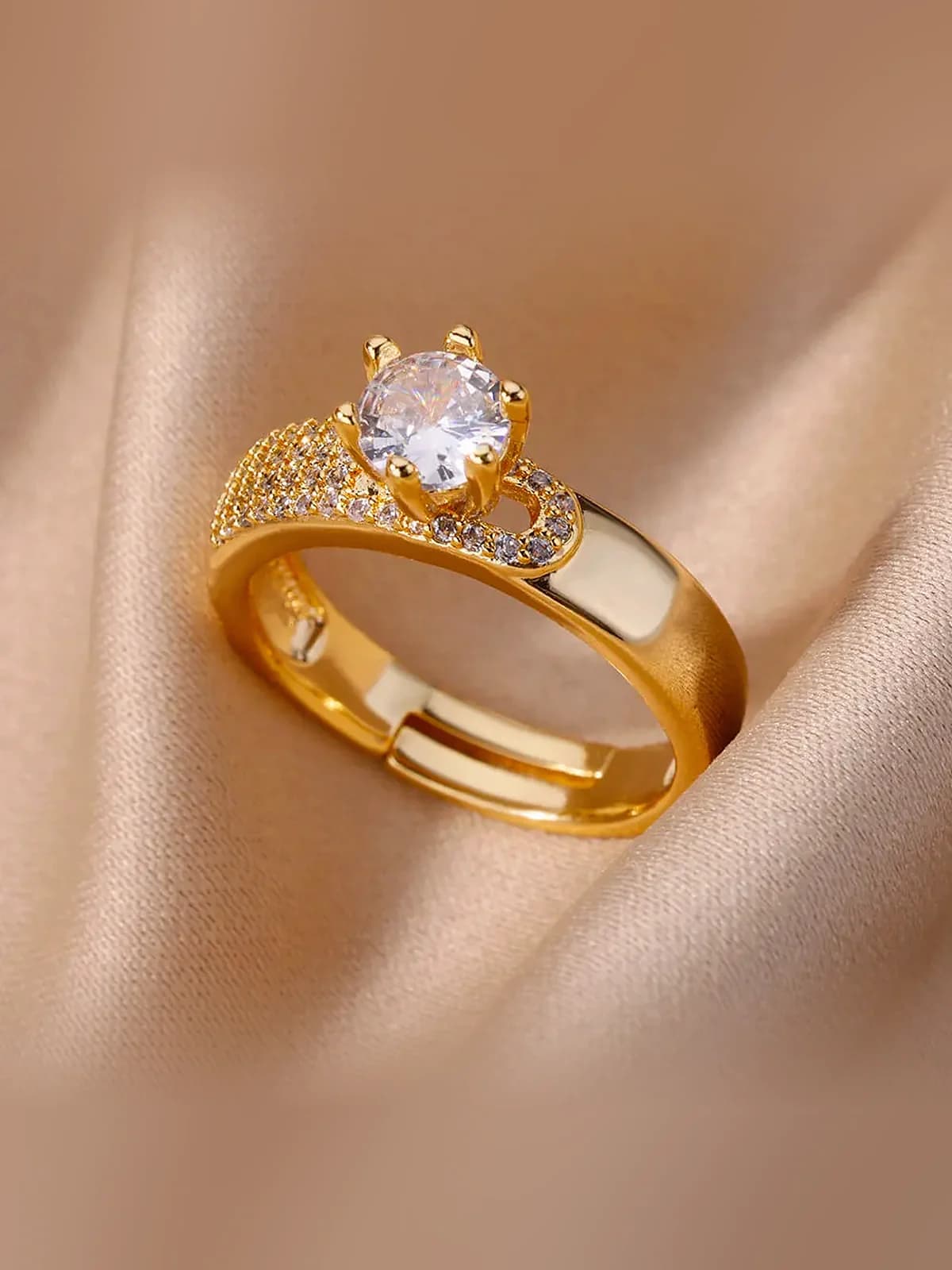 Ring Clara